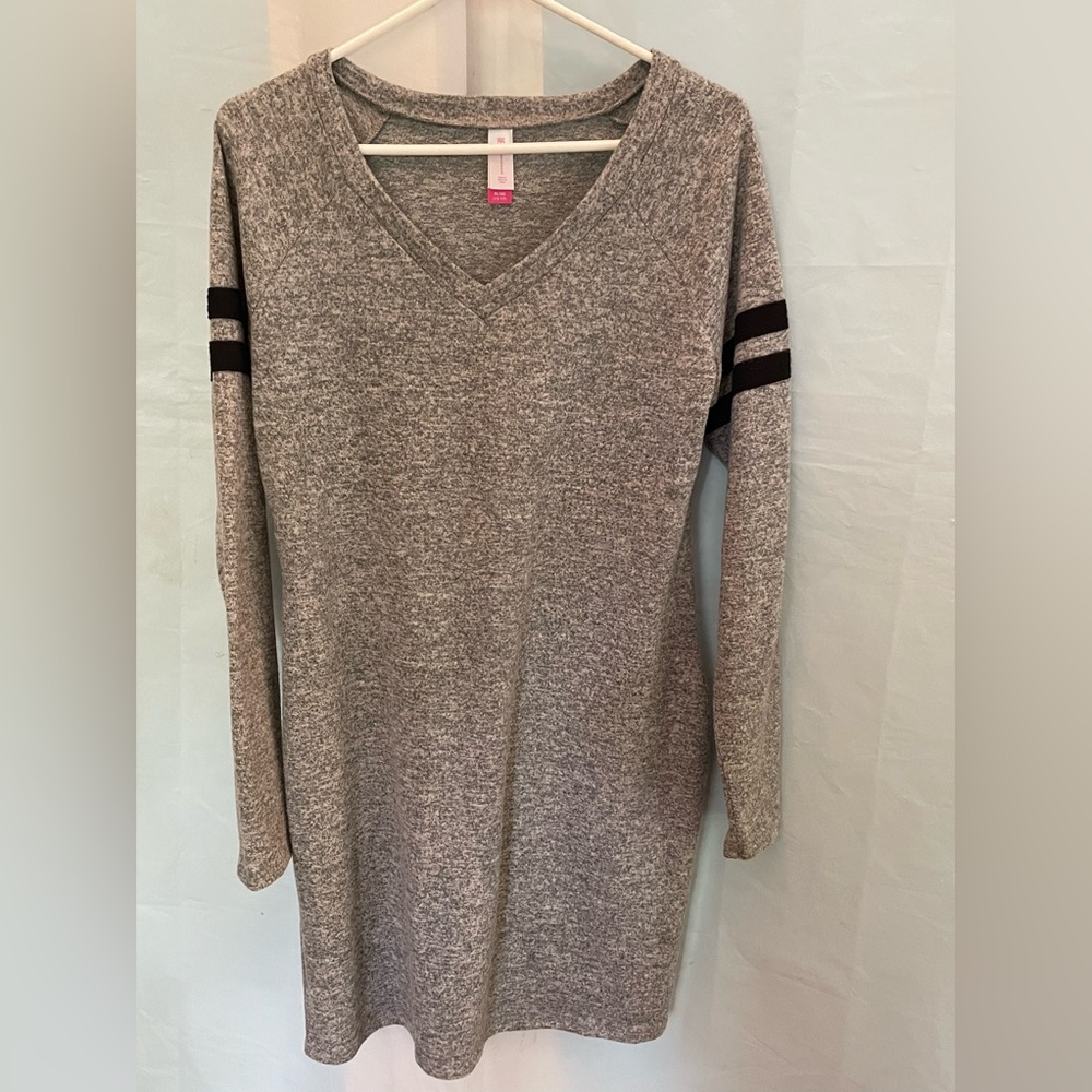 Women’s No Boundaries XL gray long sleeve lightweight sweater dress/long t-shirt